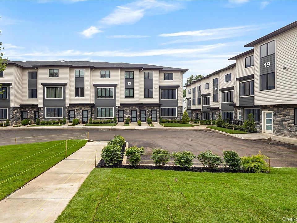 1st image of 17 Lazer Court #111
