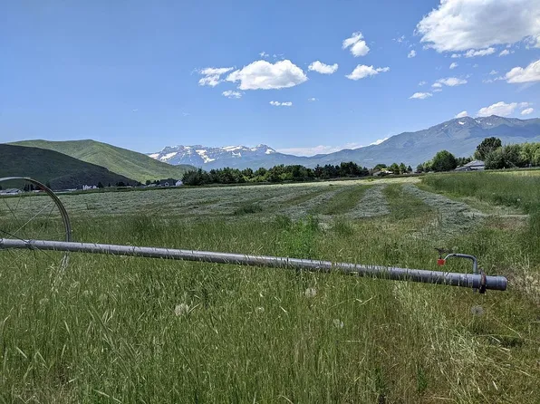 2740 S Ranch Dr, Daniel, UT 84032