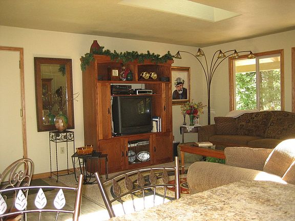 3rd image of 3520 Venado Dr