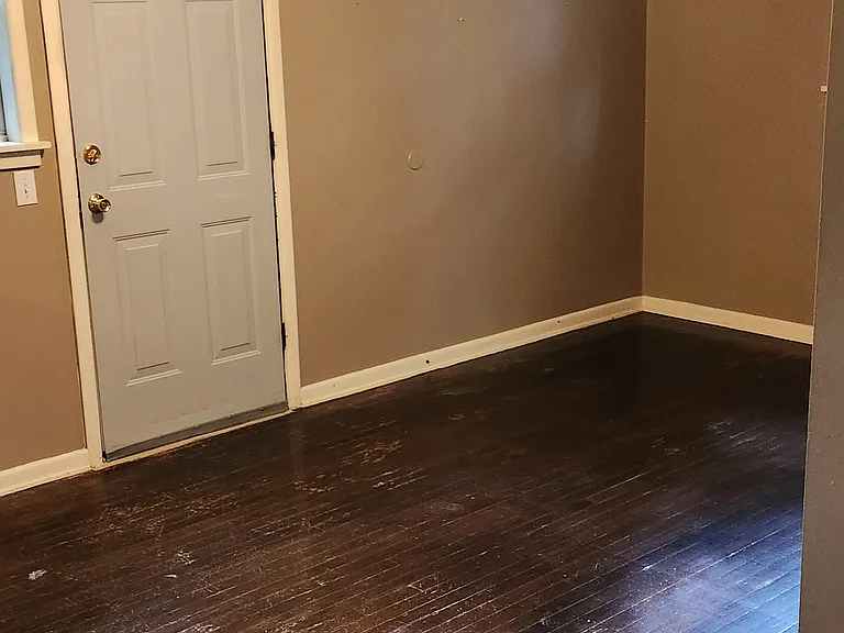 2324 W Hatfield St — Photo 5