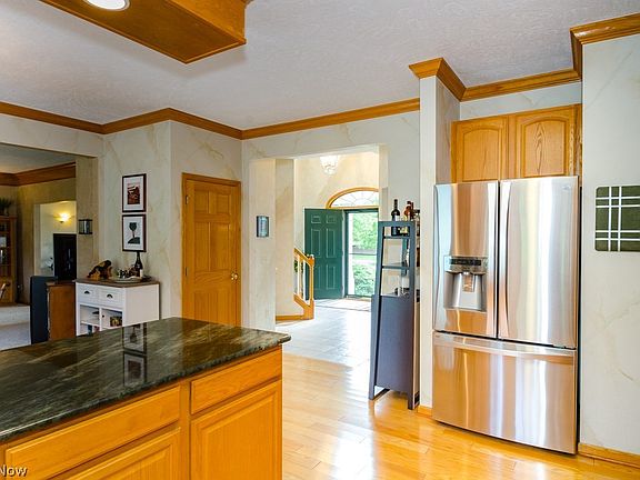 4th image of 21566 Greenfield Pl