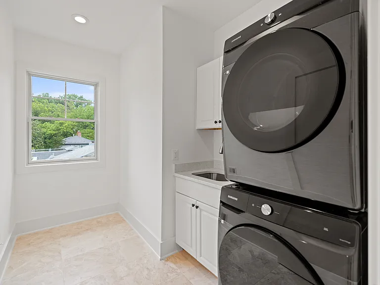8609 Woodbrook Ln — Photo 29