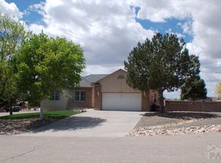 39 S Fairknoll Ct, Pueblo West, CO 81007