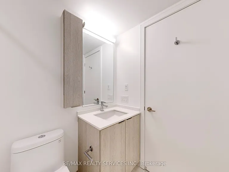 86 Dundas St E #1320 — Photo 22