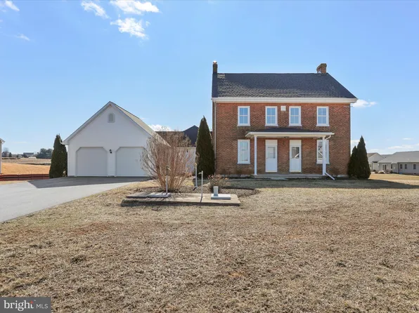 18941 Amesbury Rd, Hagerstown, MD 21742