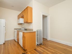 12 Elko St