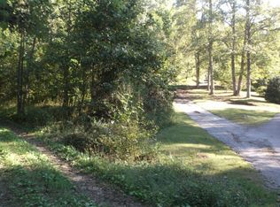 Guard Banner Rd, Erwin, TN 37650