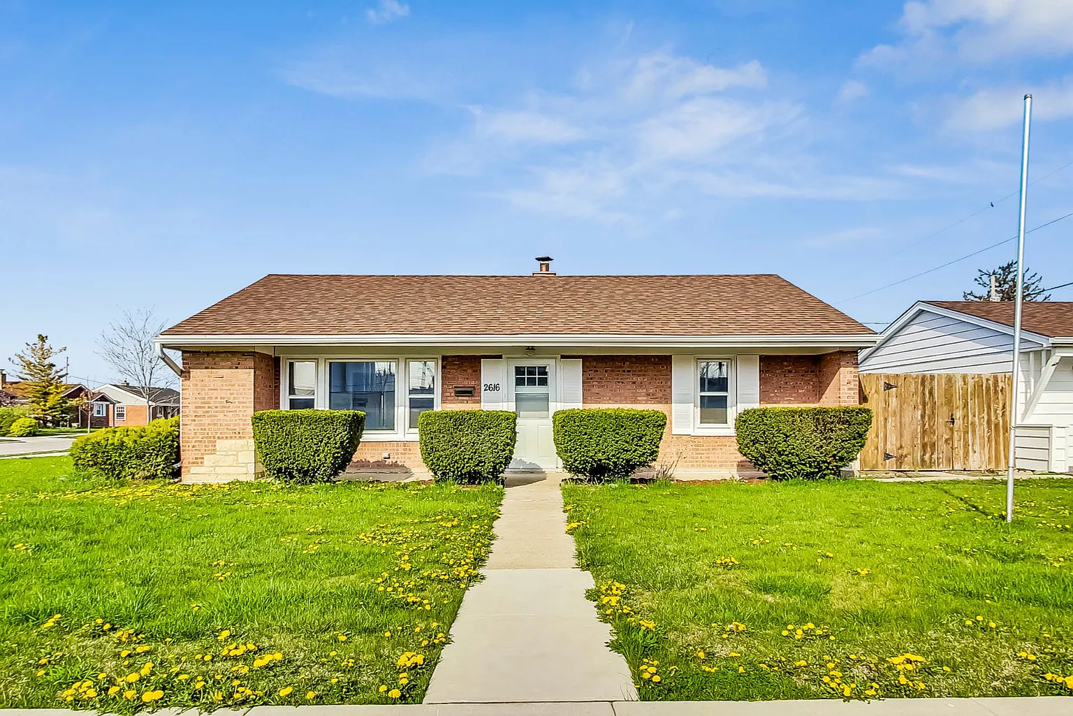 2616 Leona St photo 1