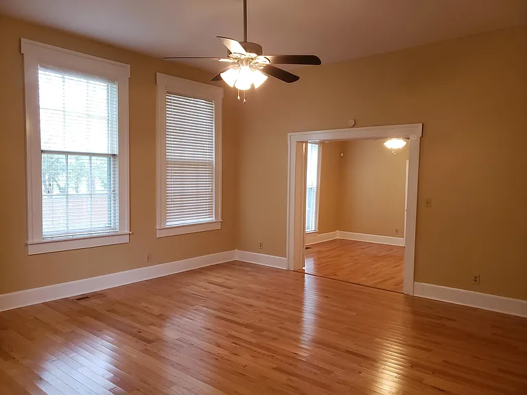 105 S McLemore Ave #2 — Photo 9