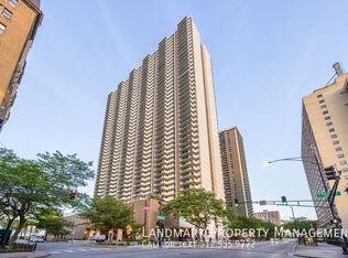 6033 N Sheridan Rd APT 35D, Chicago, IL 60660