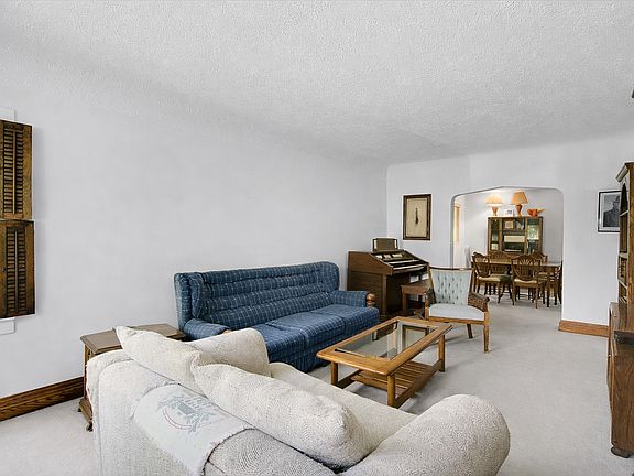 2nd image of 23119 Central Park Ave