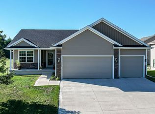 2505 Hart Ave, Des Moines, IA 50320