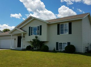 2206 Willow Bend Dr, Merrill, WI 54452