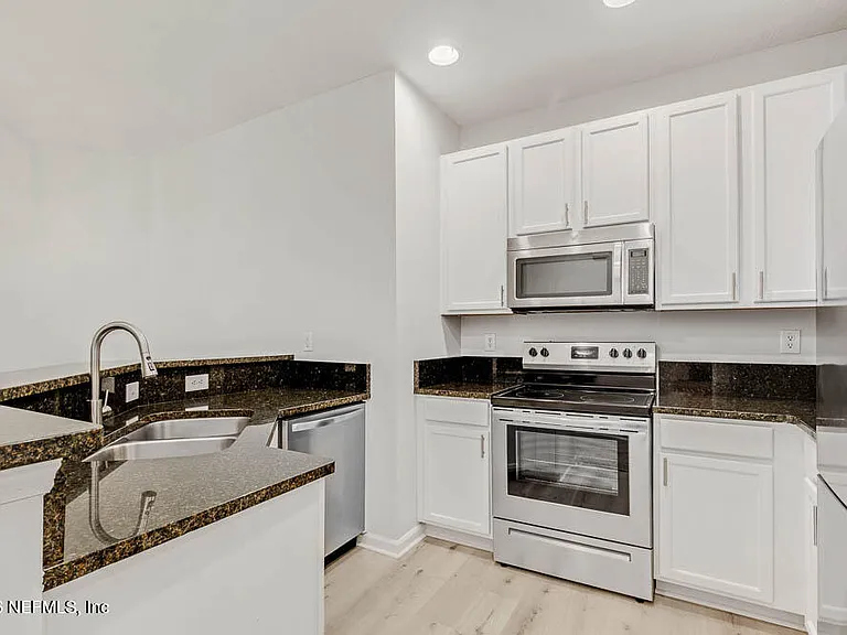 12301 Kernan Forest Blvd #902 — Photo 13