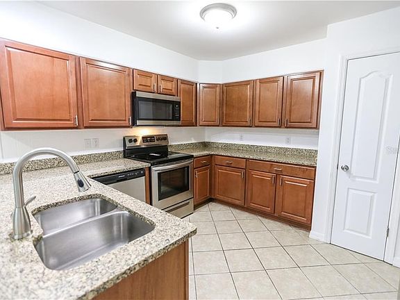 5th image of 1802 Winter Green Blvd