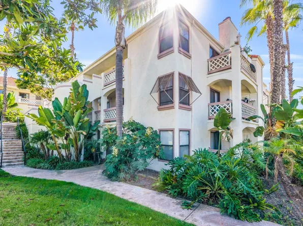 9352 Twin Trails Dr Unit 202, San Diego, CA 92129