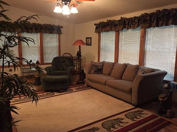4th image of 3518 Montauk Dr