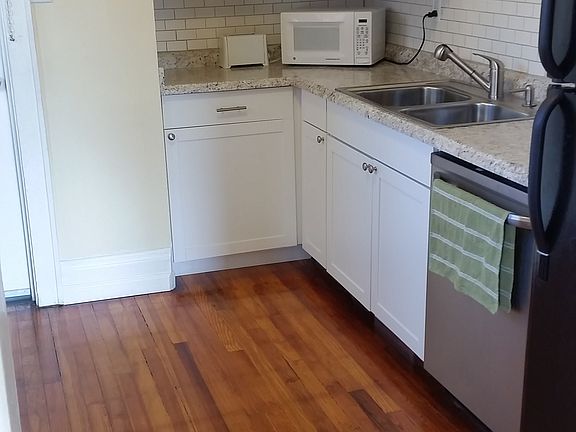 5th image of 3400 5th Ave