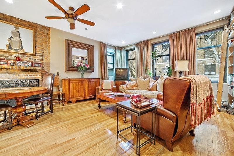 1st image of 150 E 74th St APT 2W