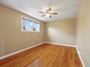 547 24th Ave APT 2, Bellwood, IL 60104