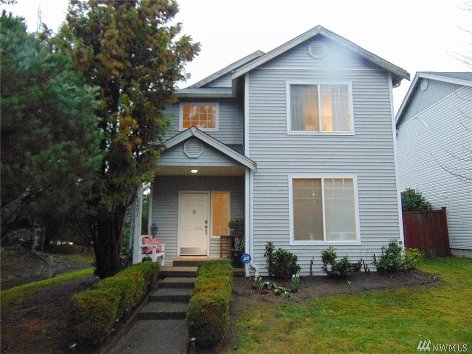 1st image of 8601 133rd St E