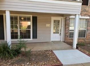 549 Versailles Blvd APT B, Alexandria, LA 71303