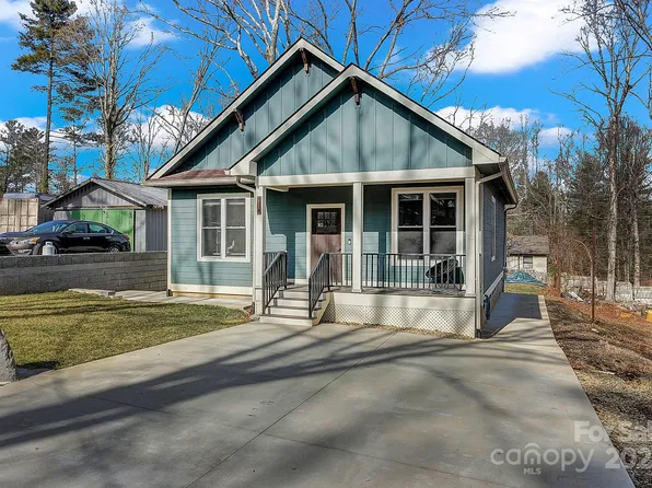 114 Oakwood Rd, Hendersonville, NC 28791