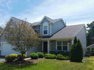 437 Oak Creek Dr, Temperance, MI 48182