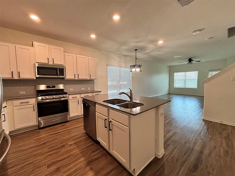 21300 Bird Wing Dr — Photo 15