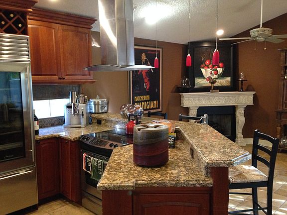 3rd image of 6966 Montara Dr