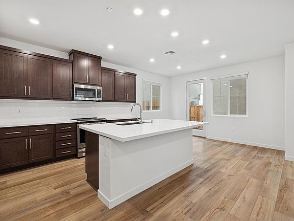 5th image of 14545 Southpointe Dr #55
