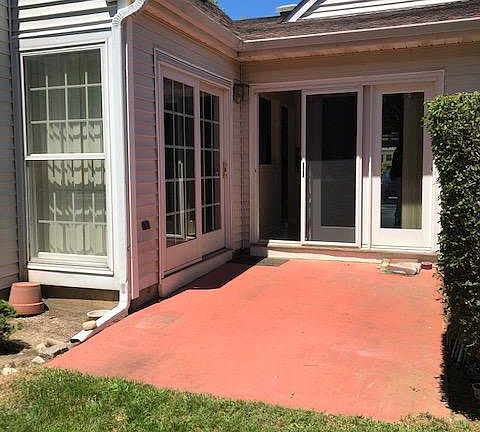 5th image of 115 Hearthside Dr