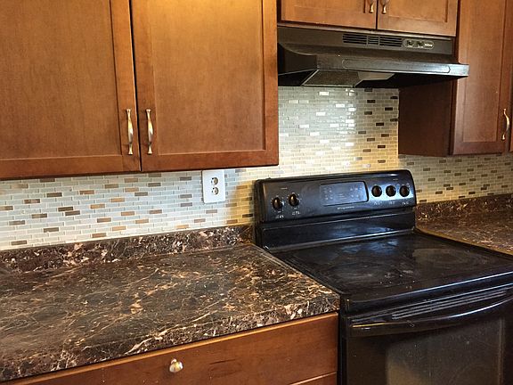 5th image of 1725 E 59th St
