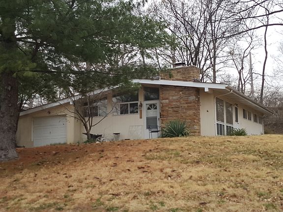 3rd image of 1320 Trelane Ave