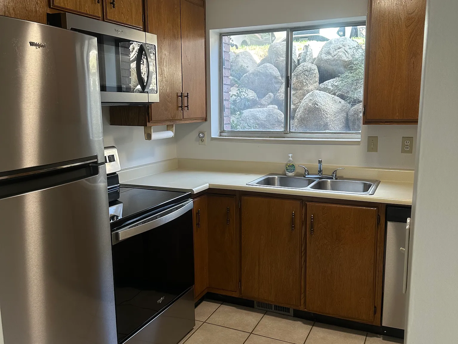 2 bed, 1146 sqft, $1,795 — Photo 1