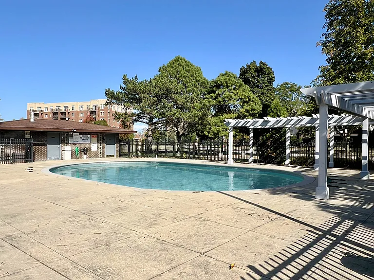 700 Perrie Dr #416 — Photo 20