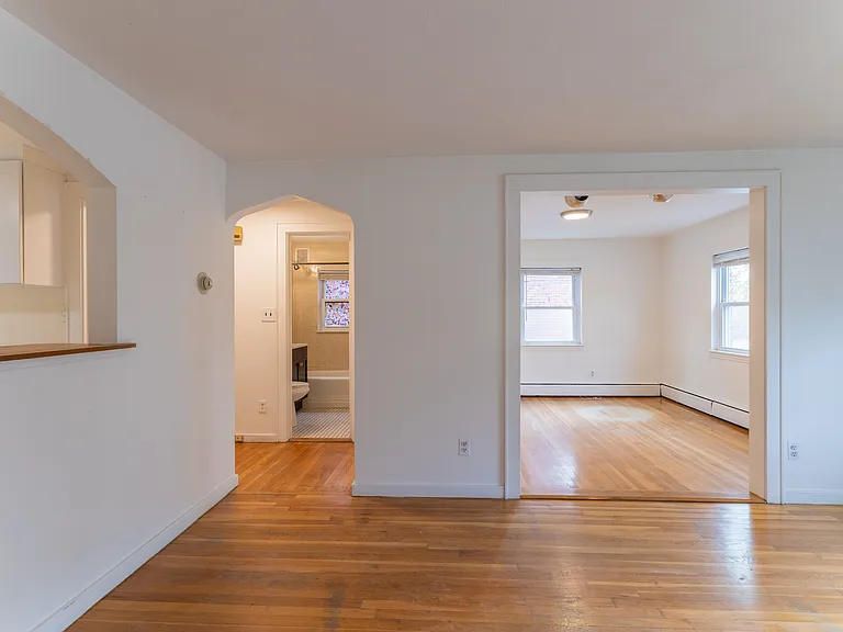 46 Aldrich Rd #A — Photo 22