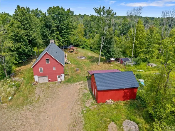 486 Atkinson Rd, Pulaski, NY 13142