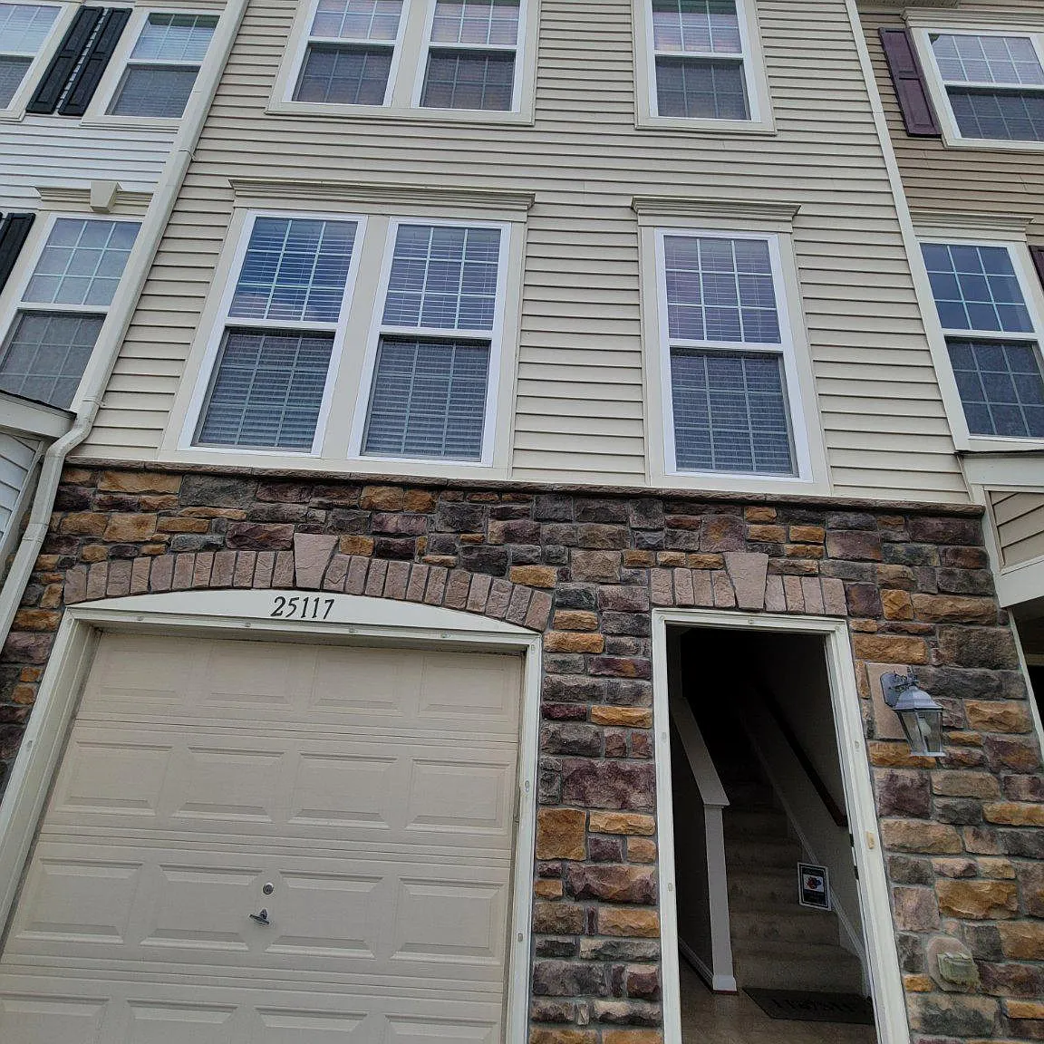 4 bed, 3.0 bath, 1538 sqft, $2,800 — Photo 3