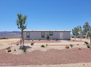 10731 S Paradise Trails Rd, Yucca, AZ 86438