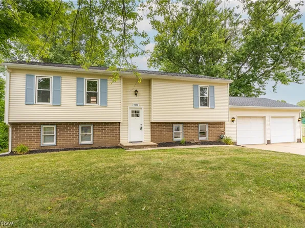 9830 Brown Ave NW, Uniontown, OH 44685
