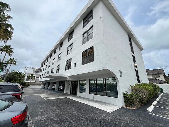 2nd image of 3000 N Ocean Boulevard #406