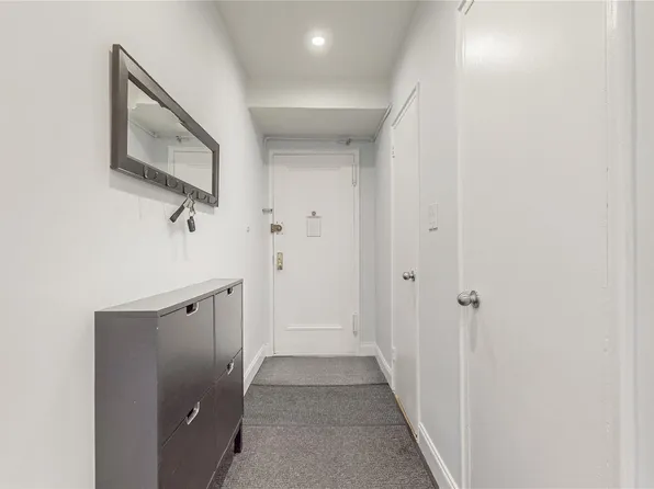 14350 Hoover Ave, Jamaica, NY 11435