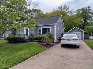 4604 Cleveland Ave, Stevensville, MI 49127