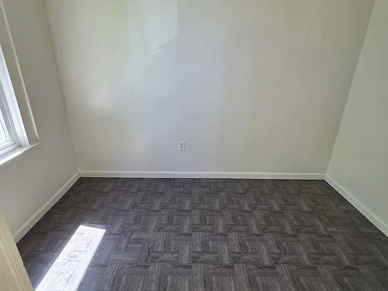 953 Bergen St #2 — Photo 16