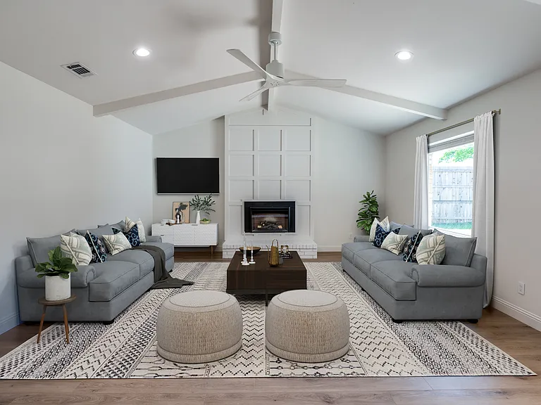 3772 Weeburn Dr — Photo 3