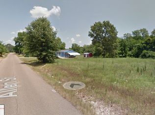 1615 Allen St, Hope, AR 71801