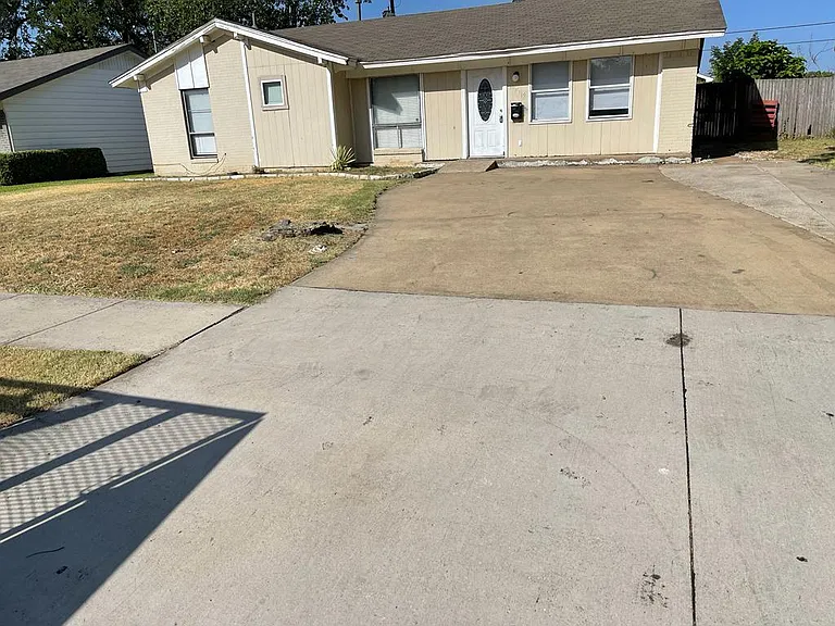 1119 Pebblebrook Dr — Photo 23