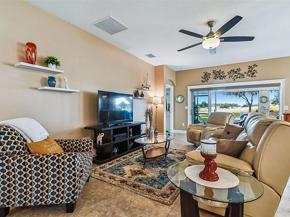 4th image of 27323 Roanoke Dr