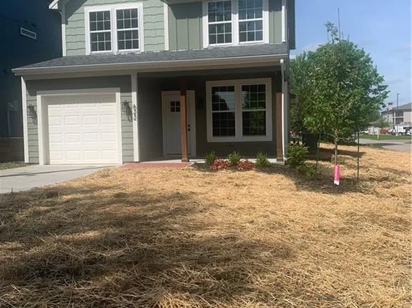 622 Charlotte St, Grain Valley, MO 64029